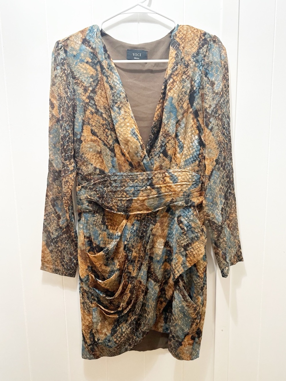 Vici snakeskin plunge neck mini dress size small